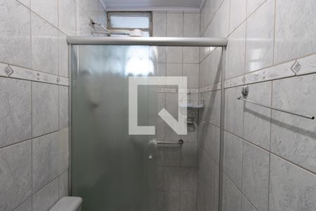 Banheiro de apartamento para alugar com 2 quartos, 50m² em Conjunto Habitacional Jova Rural, São Paulo