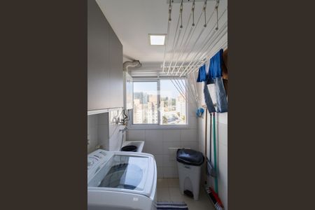 Apartamento à venda com 47m², 2 quartos e 1 vaga Apartamento à venda com 47m², 2 quartos e 1 vagaCozinha e Área de Serviço