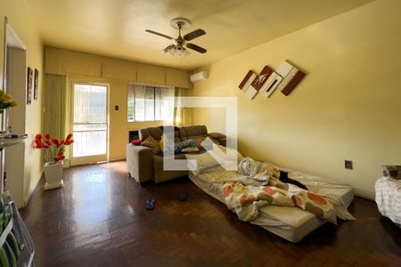 Sala de casa à venda com 2 quartos, 300m² em Camaquã, Porto Alegre