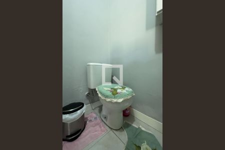 Casa à venda com 300m², 2 quartos e 5 vagas Casa à venda com 300m², 2 quartos e 5 vagasBanheiro