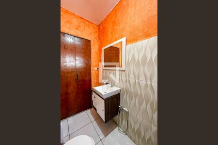 Casa à venda com 149m², 3 quartos e 2 vagasBanheiro