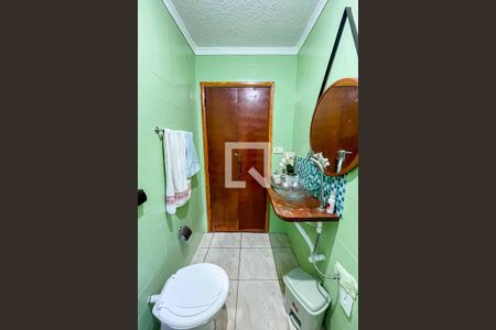 Casa à venda com 149m², 3 quartos e 2 vagasBanheiro