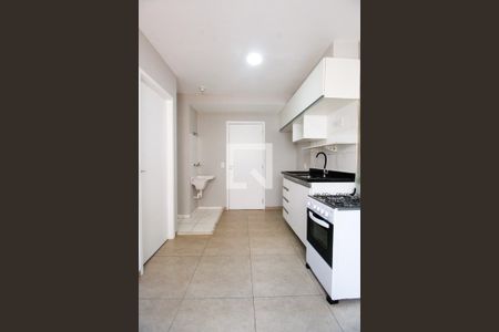 Sala / Cozinha de apartamento para alugar com 1 quarto, 24m² em Panamby, São Paulo