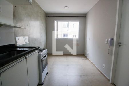 Sala / Cozinha de apartamento para alugar com 1 quarto, 24m² em Panamby, São Paulo
