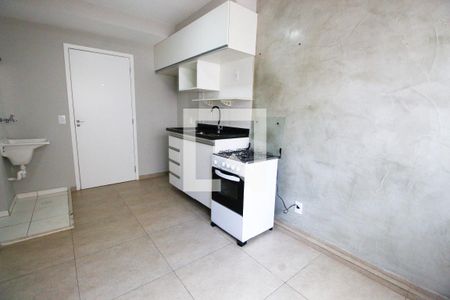 Sala / Cozinha de apartamento para alugar com 1 quarto, 24m² em Panamby, São Paulo