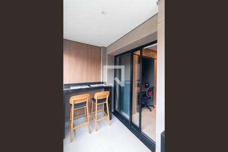 Varanda de kitnet/studio à venda com 1 quarto, 25m² em Pinheiros, São Paulo