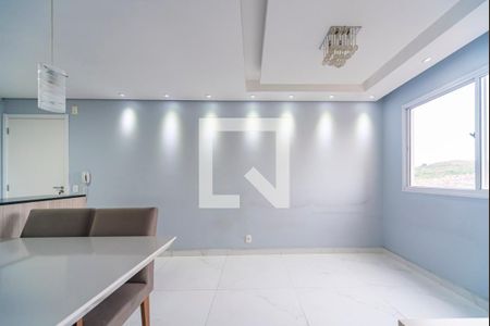 Sala de apartamento à venda com 2 quartos, 43m² em Parque São Vicente, Santo André