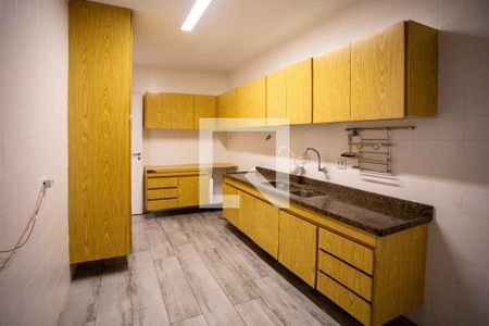 Casa à venda com 385m², 6 quartos e 2 vagasCozinha