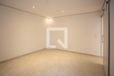 Casa à venda com 385m², 6 quartos e 2 vagasQuarto Suíte