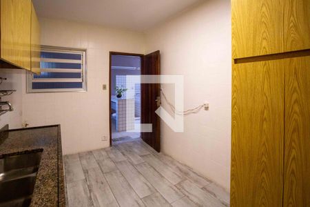 Casa à venda com 385m², 6 quartos e 2 vagasCozinha