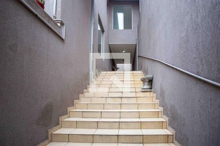 Casa à venda com 385m², 6 quartos e 2 vagasEscada