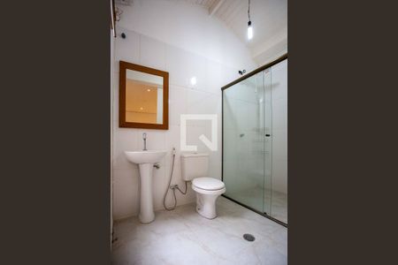 Casa à venda com 385m², 6 quartos e 2 vagasBanheiro da Suíte