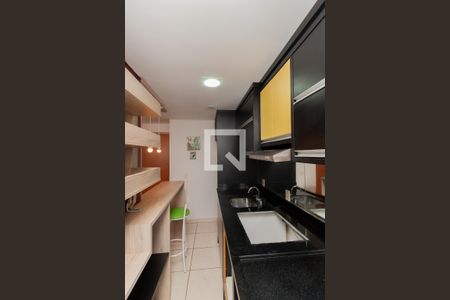 Apartamento para alugar com 45m², 2 quartos e 1 vaga Apartamento para alugar com 45m², 2 quartos e 1 vagaCozinha e Área de Serviço