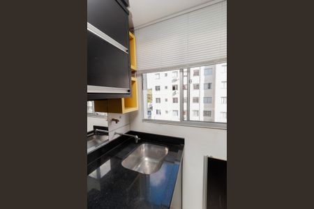 Apartamento para alugar com 45m², 2 quartos e 1 vaga Apartamento para alugar com 45m², 2 quartos e 1 vagaCozinha e Área de Serviço