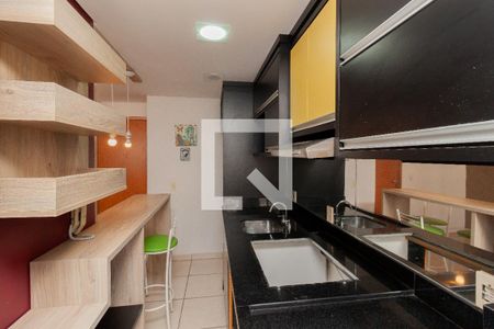 Apartamento para alugar com 45m², 2 quartos e 1 vaga Apartamento para alugar com 45m², 2 quartos e 1 vagaCozinha e Área de Serviço