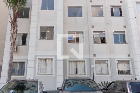 Apartamento para alugar com 45m², 2 quartos e 1 vaga Apartamento para alugar com 45m², 2 quartos e 1 vagaFachada