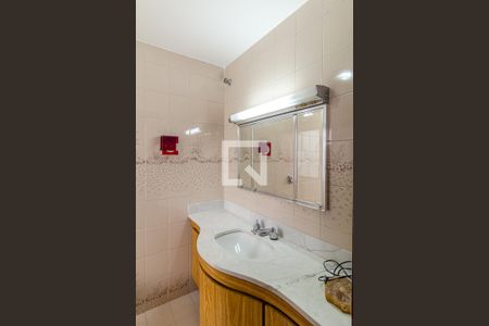 Apartamento para alugar com 215m², 4 quartos e 3 vagasBanheiro 3 - Suíte