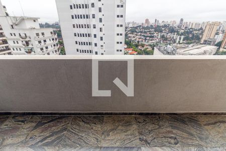 Apartamento para alugar com 215m², 4 quartos e 3 vagasVaranda do Quarto 2 - Suíte