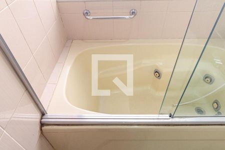 Apartamento para alugar com 215m², 4 quartos e 3 vagasBanheiro 3 - Suíte