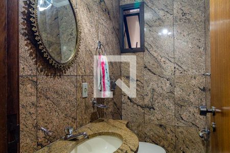 Lavabo de apartamento para alugar com 4 quartos, 215m² em Higienópolis, São Paulo