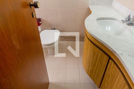 Apartamento para alugar com 215m², 4 quartos e 3 vagasBanheiro 3 - Suíte