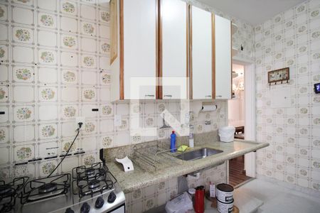 Apartamento à venda com 150m², 3 quartos e 2 vagasCozinha