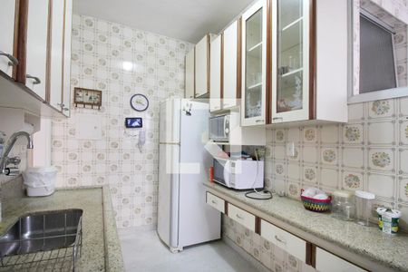 Apartamento à venda com 150m², 3 quartos e 2 vagasCozinha