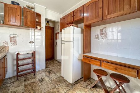 Apartamento para alugar com 150m², 2 quartos e 2 vagas Apartamento para alugar com 150m², 2 quartos e 2 vagasCozinha