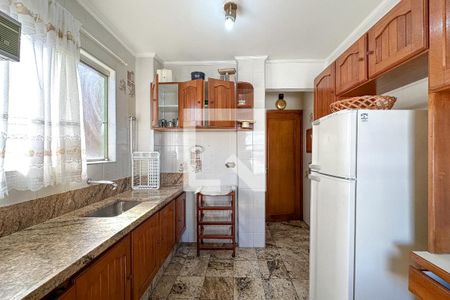 Apartamento para alugar com 150m², 2 quartos e 2 vagas Apartamento para alugar com 150m², 2 quartos e 2 vagasCozinha