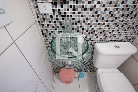 Casa à venda com 160m², 2 quartos e 2 vagas Casa à venda com 160m², 2 quartos e 2 vagasBanheiro