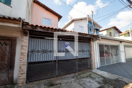 Casa à venda com 160m², 2 quartos e 2 vagas Casa à venda com 160m², 2 quartos e 2 vagasFachada