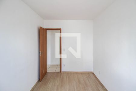 Quarto 1 de apartamento para alugar com 2 quartos, 47m² em Jardim Alvorada, Nova Iguaçu