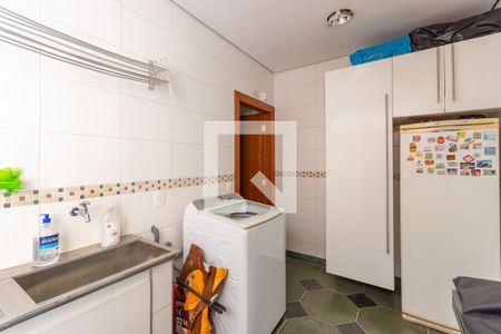 Casa à venda com 840m², 3 quartos e 6 vagasÁrea de Serviço