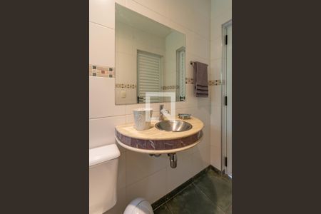 Casa à venda com 840m², 3 quartos e 6 vagasBanheiro de Serviço 1