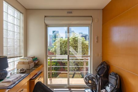 Casa à venda com 840m², 3 quartos e 6 vagasSuíte 2 - Escritório