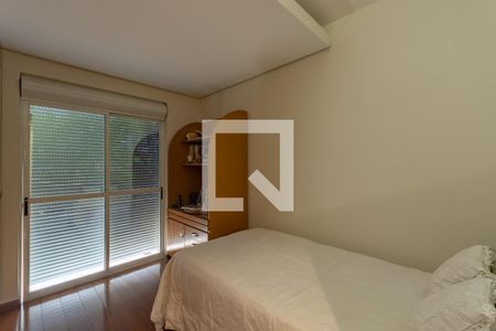 Suíte 1 de casa à venda com 3 quartos, 840m² em Castelo, Belo Horizonte