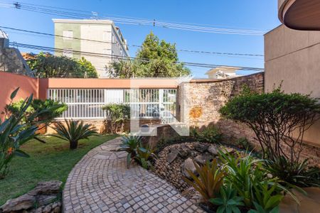 Casa à venda com 840m², 3 quartos e 6 vagasEntrada