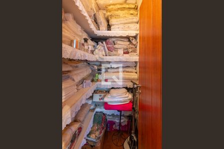 Casa à venda com 840m², 3 quartos e 6 vagasSala 2 - Closet