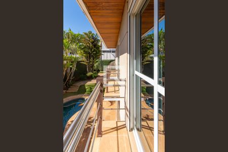 Casa à venda com 840m², 3 quartos e 6 vagasSuíte 2 - Escritório - Sacada