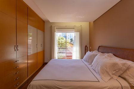 Casa à venda com 840m², 3 quartos e 6 vagasSuíte 2