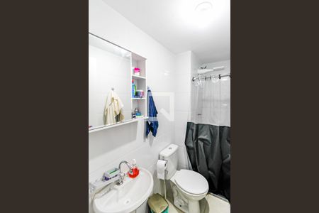Banheiro de apartamento para alugar com 1 quarto, 25m² em Santo Amaro, São Paulo