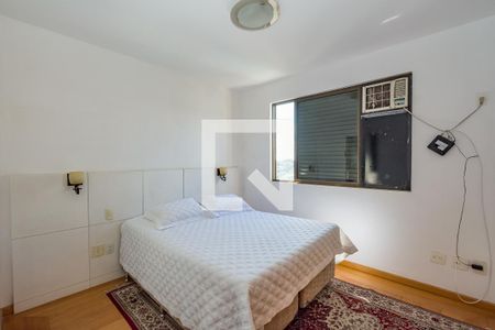 Apartamento à venda com 180m², 3 quartos e 3 vagasSuíte