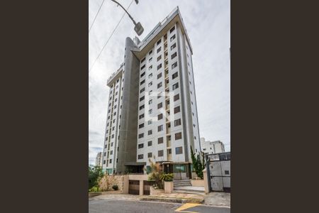 Apartamento à venda com 180m², 3 quartos e 3 vagasFachada