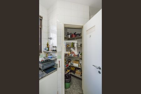 Apartamento à venda com 180m², 3 quartos e 3 vagasCozinha