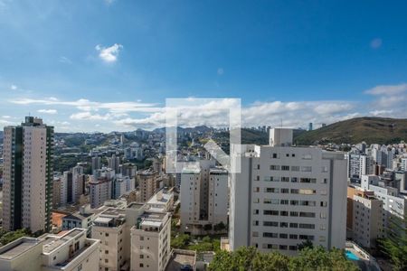 Apartamento à venda com 180m², 3 quartos e 3 vagasSuíte