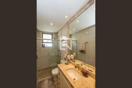 Apartamento à venda com 180m², 3 quartos e 3 vagasBanheiro Social