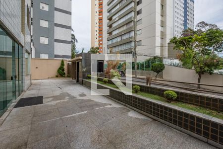 Apartamento à venda com 180m², 3 quartos e 3 vagasEntrada