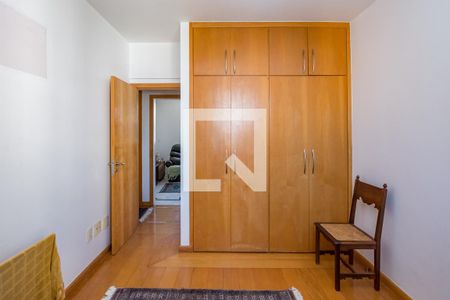 Apartamento à venda com 180m², 3 quartos e 3 vagasQuarto 2