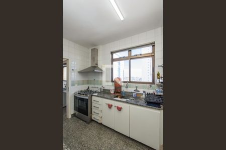 Apartamento à venda com 180m², 3 quartos e 3 vagasCozinha