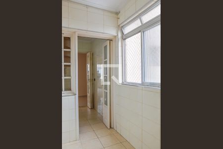 Apartamento para alugar com 70m², 3 quartos e 1 vagaÁrea de Serviço